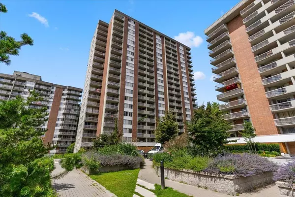 2016 Fullerton AVE #1710, North Vancouver, BC V7P 3E6