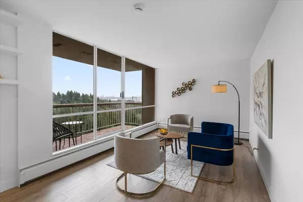 North Vancouver, BC V7P 3E6,2016 Fullerton AVE #1710