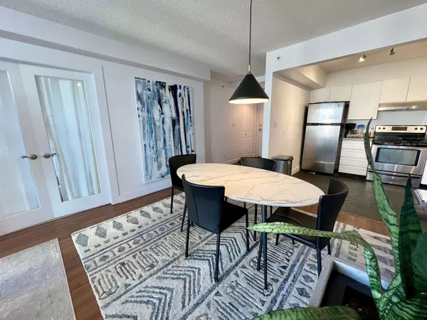 Vancouver, BC V6B 5X5,950 Cambie ST #807