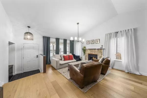 Maple Ridge, BC V2X 0B3,12432 Edge ST