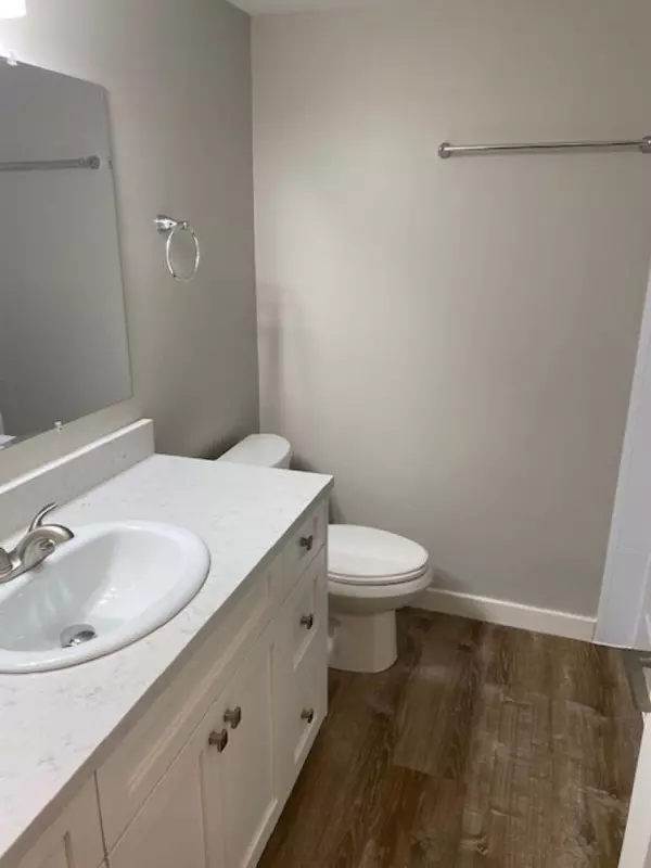 Port Moody, BC V3H 2K3,3008 Henry ST #206