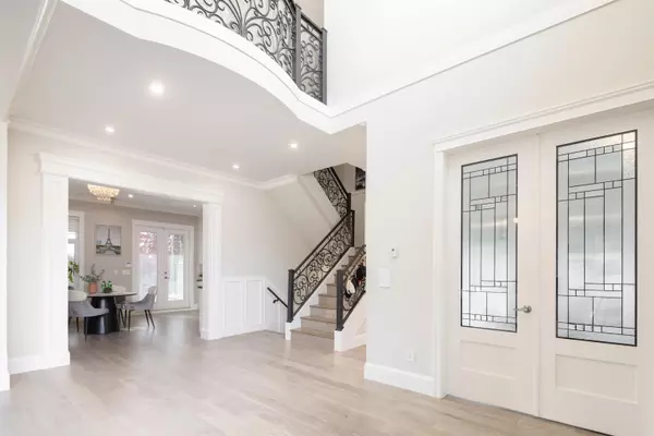 Burnaby, BC V5B 2W6,6326 Dawson ST