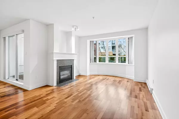 Port Moody, BC V3H 5B8,220 Newport DR #213