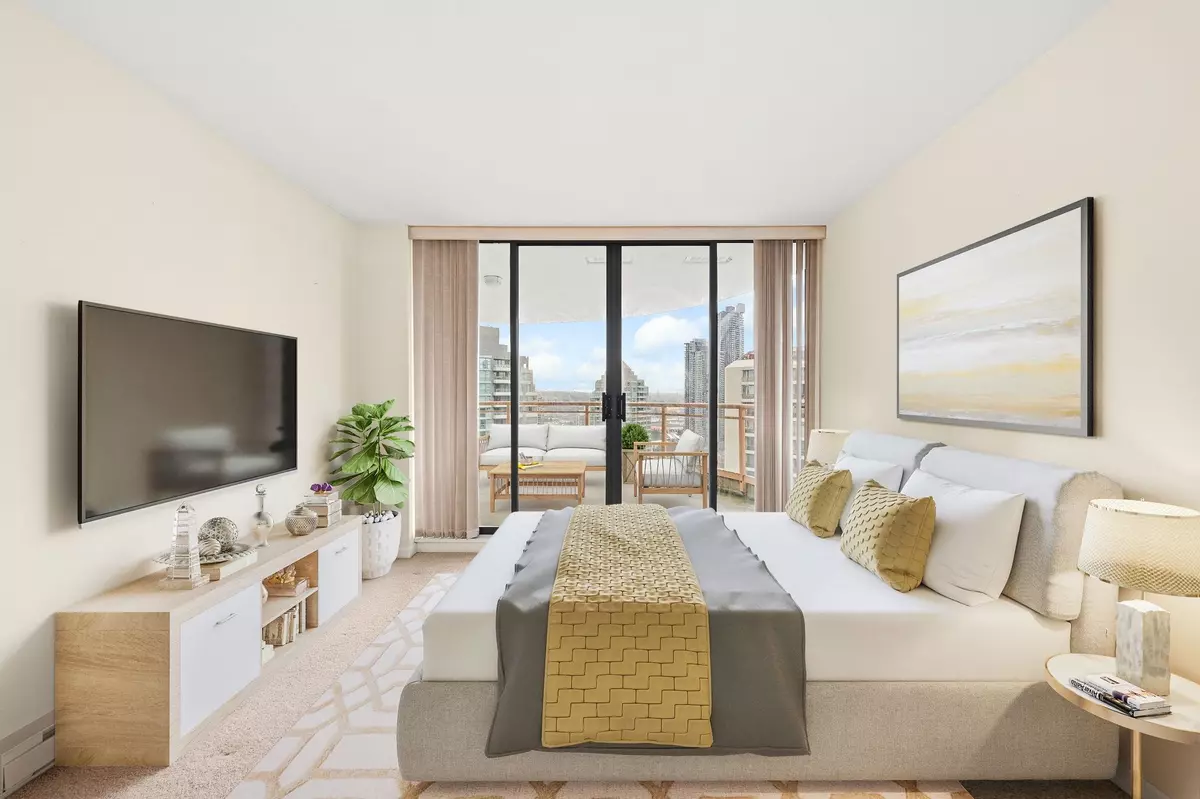 Burnaby, BC V5C 6P2,4425 Halifax ST #2105