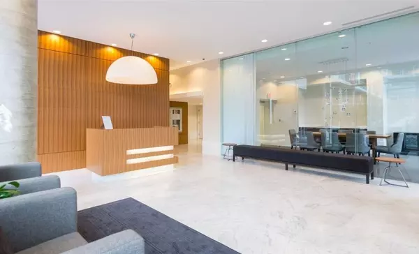 Vancouver, BC V5X 0E2,8131 Nunavut LN #703