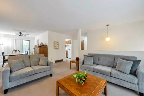 Surrey, BC V4A 4S5,2147 154 ST