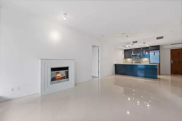 North Vancouver, BC V7L 0B4,162 Victory Ship WAY #403