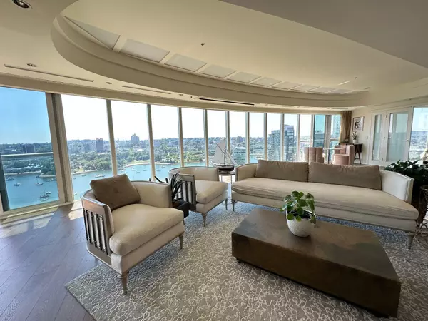 388 Drake St #3002, Vancouver, BC V6B 6A8