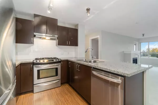 Coquitlam, BC V3E 0B4,3110 Dayanee Springs BLVD #405