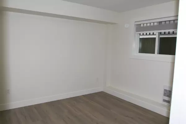 Maple Ridge, BC V2W 0K3,10590 McVeety S 10590 Mcveety St