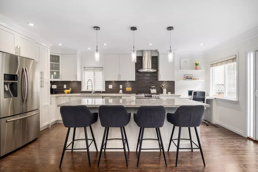 8888 216 ST #102, Langley, BC V1M 3Z8