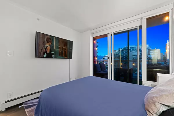 1887 Crowe ST #1004 Vancouver, BC V5Y 0B4