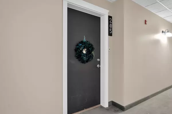 Mission, BC V2V 0A4,33755 7 AVE #205