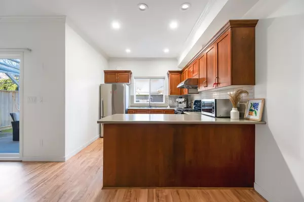 Richmond, BC V6Y 1A5,8271 Francis RD #2