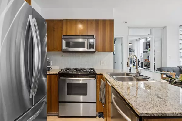 822 Seymour ST #1101 Vancouver, BC V6B 1L7