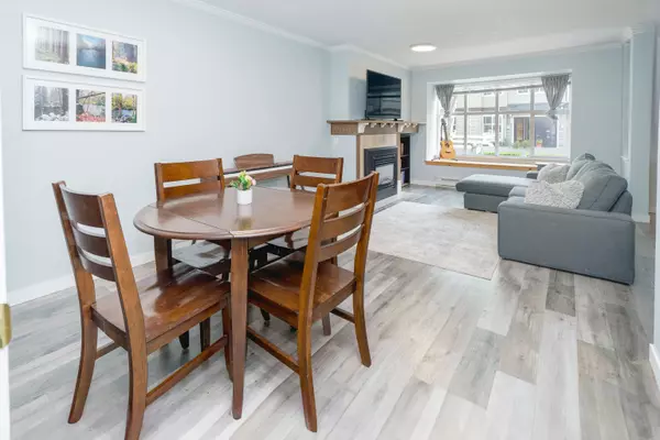 Maple Ridge, BC V4R 2E4,11757 236 ST #42