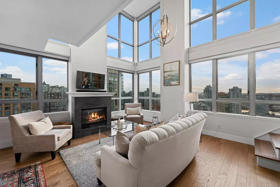 1238 Richards ST #2204, Vancouver, BC V6B 6M6