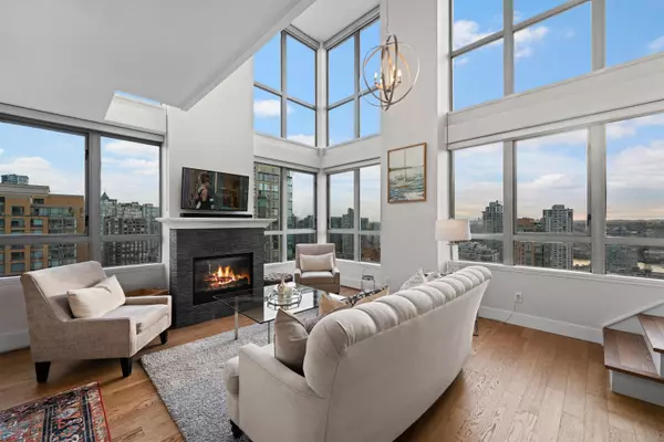 1238 Richards ST #2204, Vancouver, BC V6B 6M6