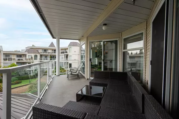 Coquitlam, BC V3B 7L6,1220 Lasalle PL #320