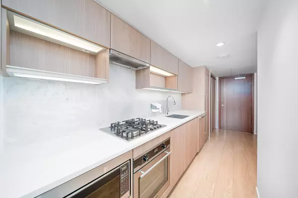 Richmond, BC V6X 0R2,8988 Patterson RD #1210