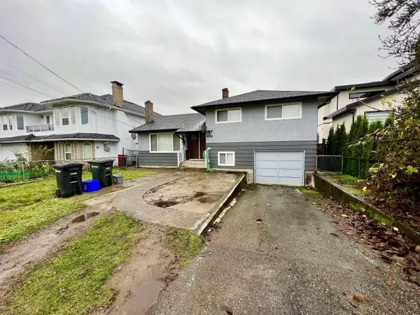 7768 18th AVE, Burnaby, BC V3N 1J2