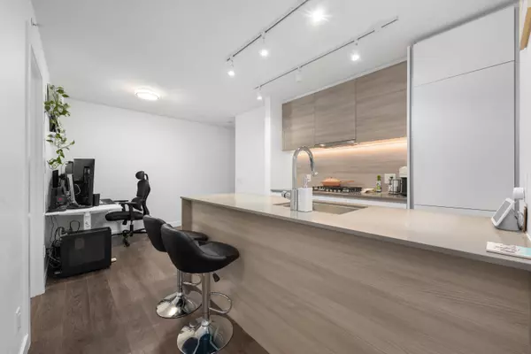 New Westminster, BC V3M 0L4,908 Quayside DR #2509