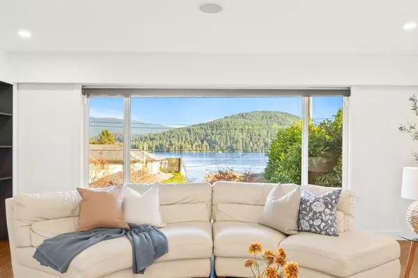 North Vancouver, BC V7G 1P5,463 Beachview DR