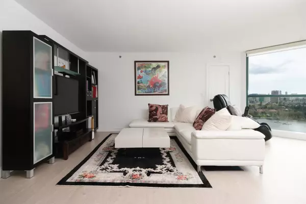 Vancouver, BC V6B 5Z5,289 Drake ST #2202