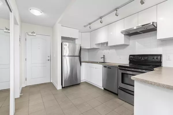 North Vancouver, BC V7P 3E6,2016 Fullerton AVE #1610