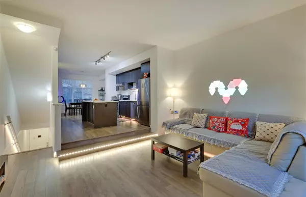 Surrey, BC V3R 0C8,15230 Guildford DR #113