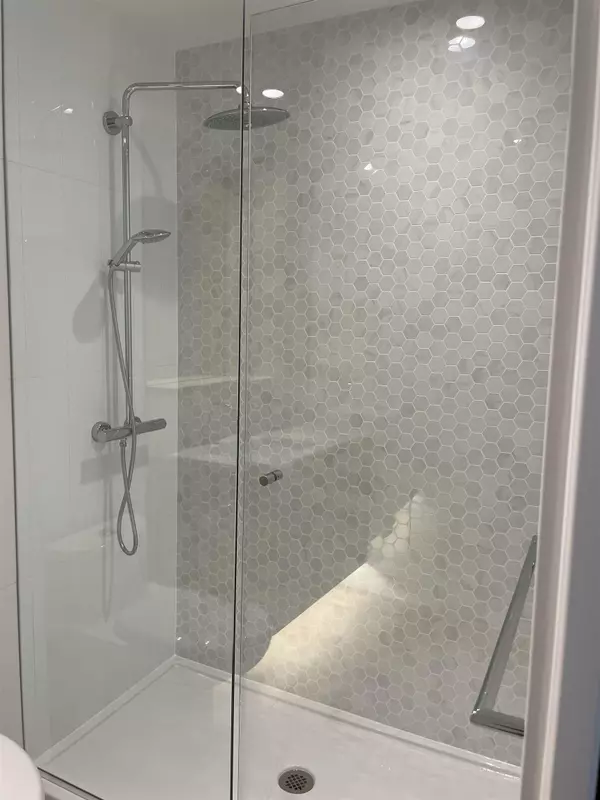 Coquitlam, BC V3J 0K7,567 Clarke RD #1609