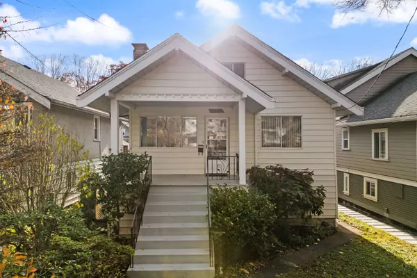 2240 E 6th AVE, Vancouver, BC V5N 1R1