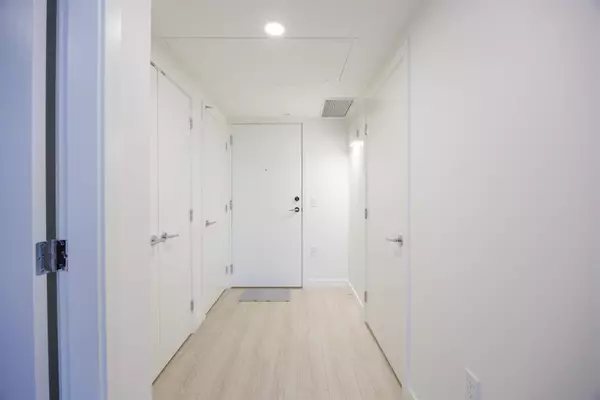 Surrey, BC V3T 0X2,13675 107a AVE #1104