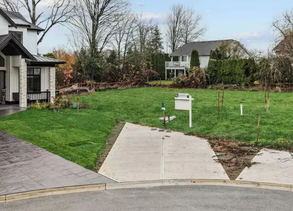 Surrey, BC V3S 8A3,18922 62 AVE