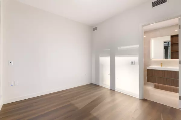 5987 Wilson AVE #106 Burnaby, BC V5H 0L7