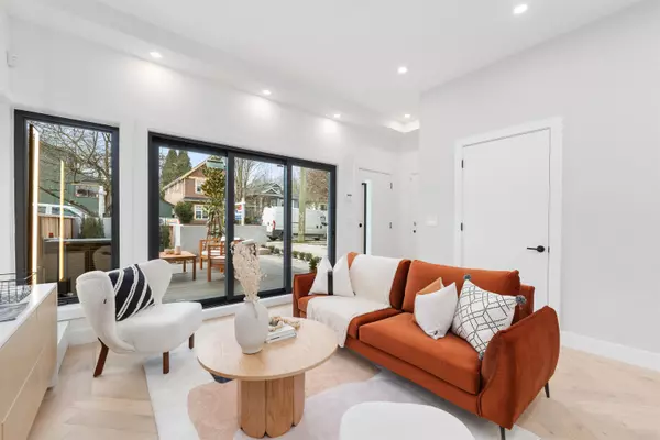 Vancouver, BC V5T 4B1,3118 Windsor ST #1