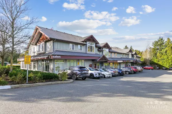 Surrey, BC V4P 1G6,2828 152 ST #201