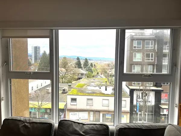 New Westminster, BC V3L 0B4,415 E Columbia ST #503