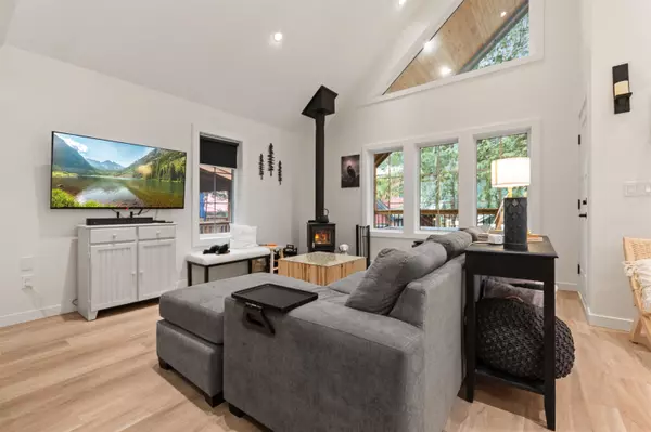 Sunshine Valley, BC V0X 1L5,71365 Old Hope Princeton HWY