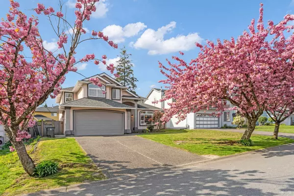 Surrey, BC V4N 4S4,15674 101a AVE