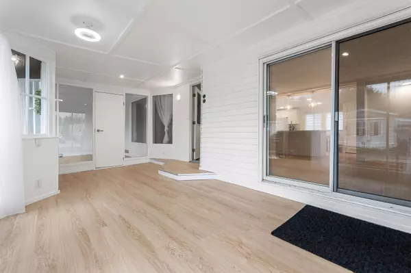 Abbotsford, BC V2S 7Y6,3300 Horn ST #81