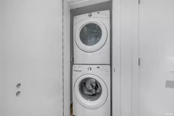 7303 Noble LN #2010 Burnaby, BC V3N 0H2