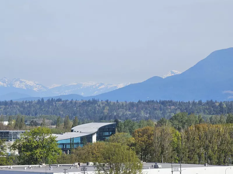 5593 No. 3 RD #1201, Richmond, BC V6X 2A9