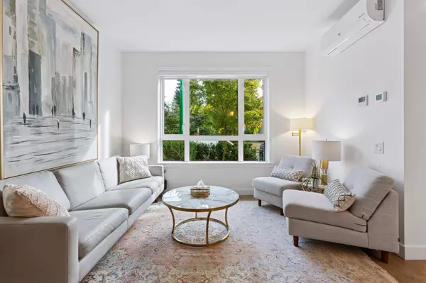 North Vancouver, BC V7P 1Y2,2035 Glenaire DR #173