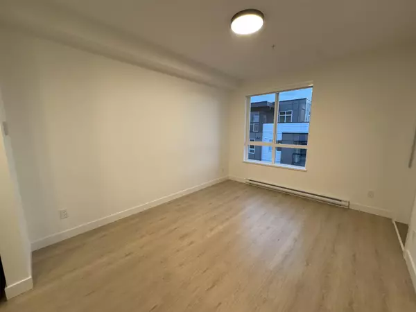 Langley, BC V2Y 3Y1,19911 76 AVE #502