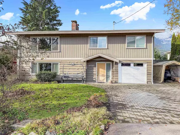 40345 Hood RD, Squamish, BC V0N 1T0