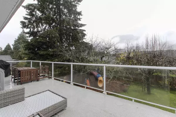 Squamish, BC V0N 1T0,40345 Hood RD