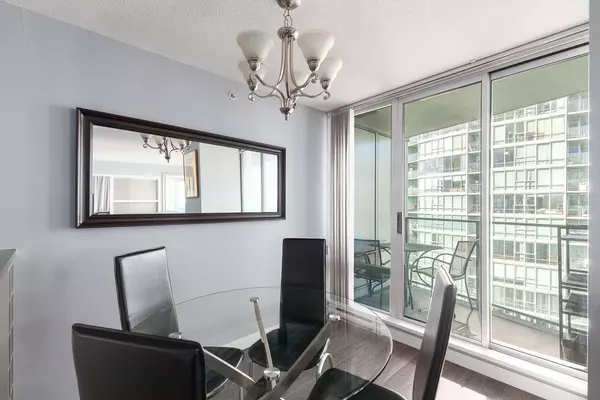 Vancouver, BC V6Z 3B8,1438 Richards ST #2706