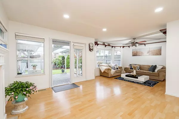 10538 153 ST #104, Surrey, BC V3R 0G6