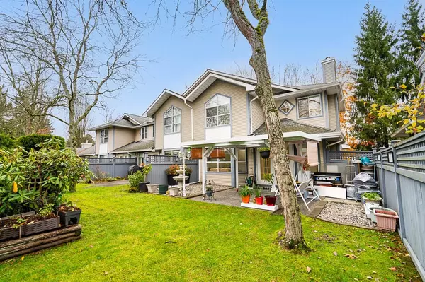 Surrey, BC V3R 0G6,10538 153 ST #104